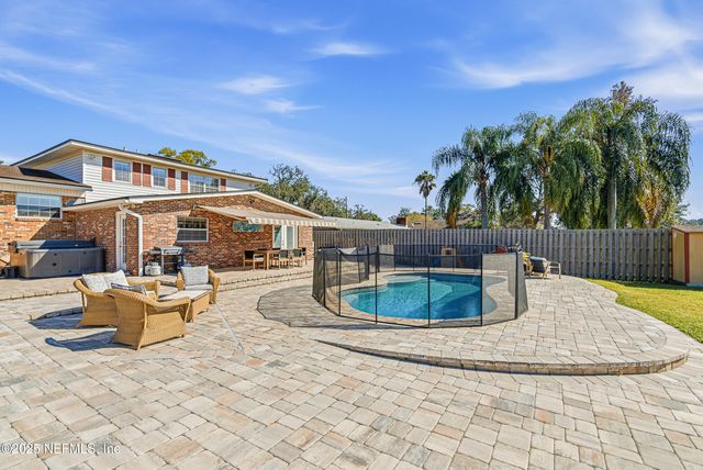 276 BAISDEN Road, Jacksonville, FL 32218