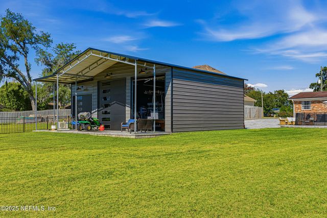 276 BAISDEN Road, Jacksonville, FL 32218