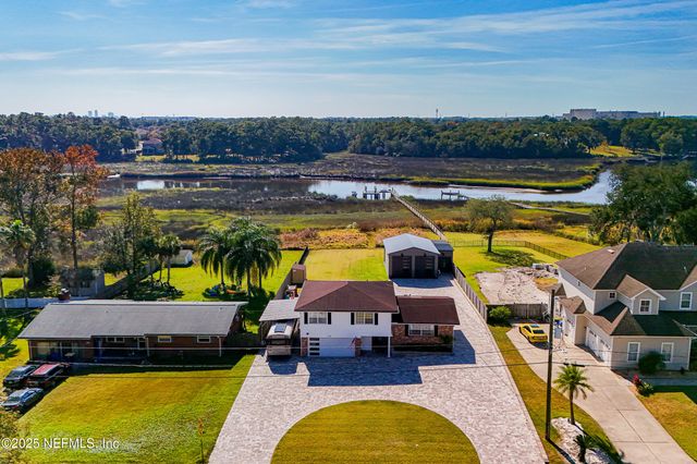 276 BAISDEN Road, Jacksonville, FL 32218