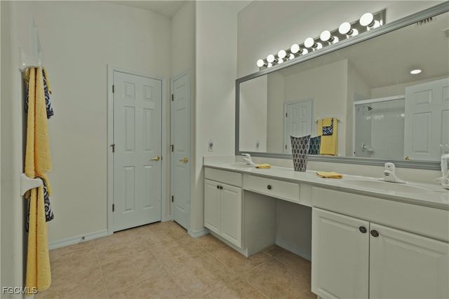 9938 HORSE CREEK RD, Fort Myers, FL 33913