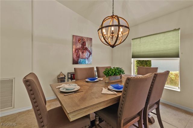 9938 HORSE CREEK RD, Fort Myers, FL 33913