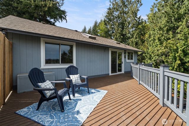 2490 Rocky Point Road NW, Bremerton, WA 98312