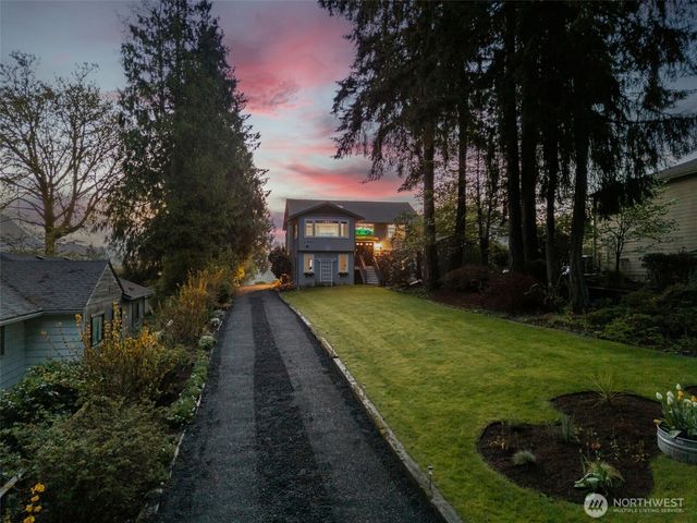 2490 Rocky Point Road NW, Bremerton, WA 98312