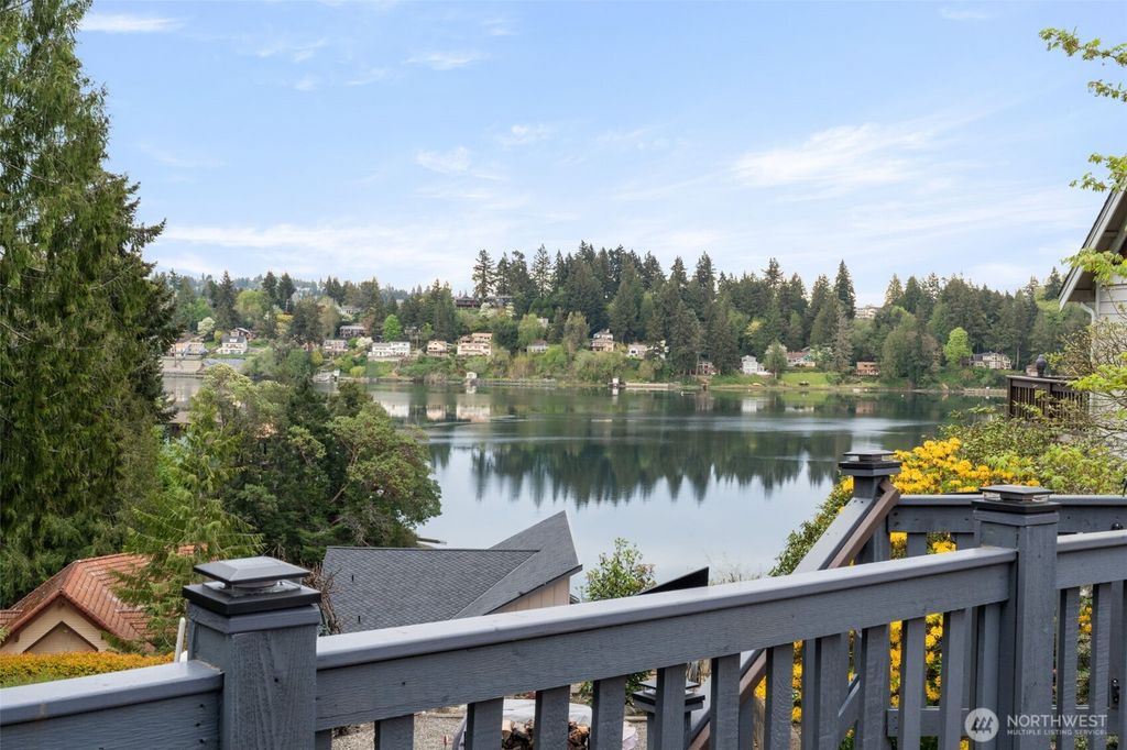 2490 Rocky Point Road NW, Bremerton, WA 98312