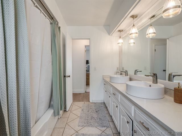 7029 E 63rd Street, Tulsa, OK 74133