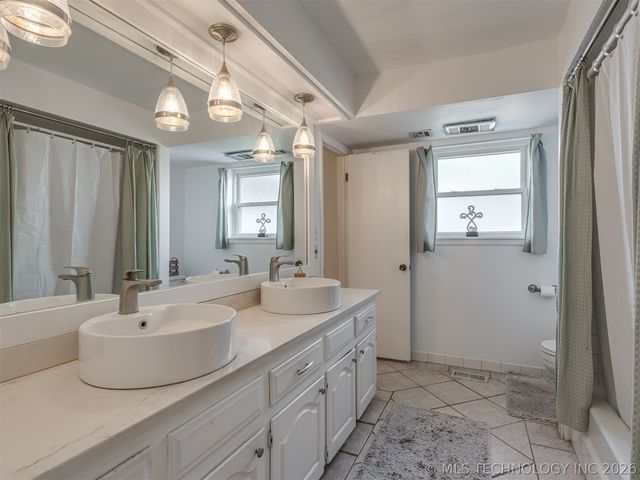 7029 E 63rd Street, Tulsa, OK 74133