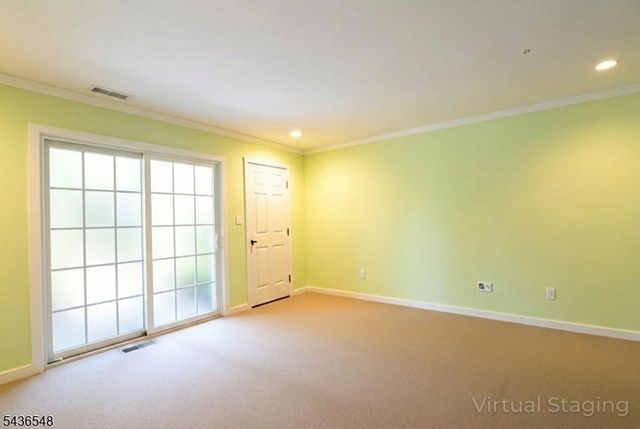 4 Chanda Ct 4, Clifton City, NJ 07012