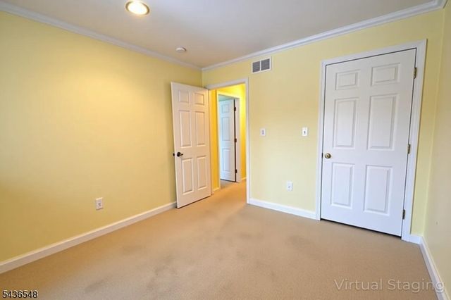 4 Chanda Ct 4, Clifton City, NJ 07012