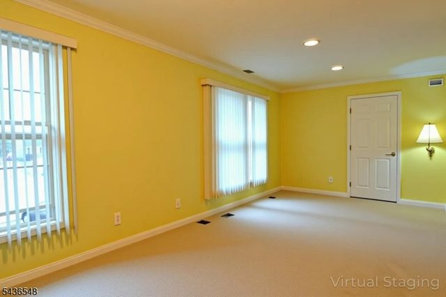 4 Chanda Ct 4, Clifton City, NJ 07012