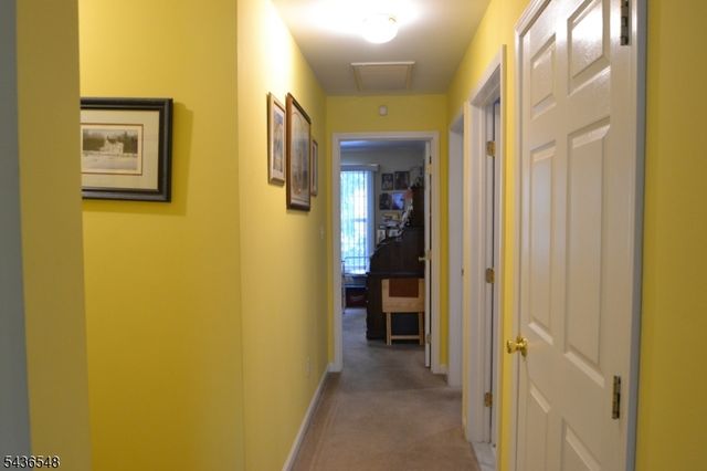 4 Chanda Ct 4, Clifton City, NJ 07012