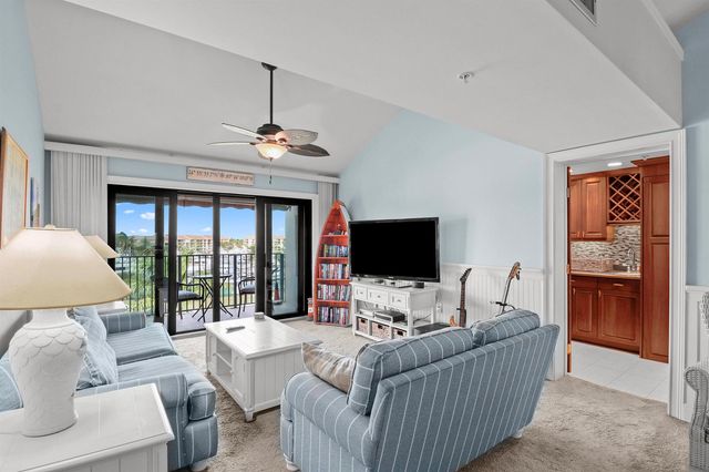 901 Seafarer Circle 503, Jupiter, FL 33477