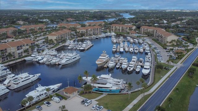 901 Seafarer Circle 503, Jupiter, FL 33477