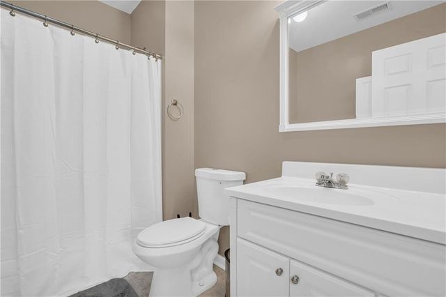 5169 Artesian Spring Drive, Flowery Branch, GA 30542