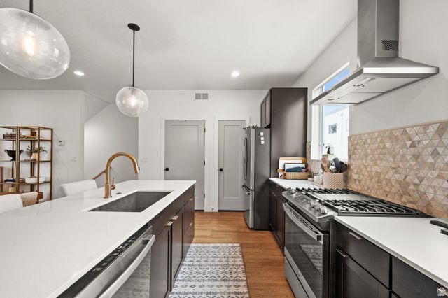 504 E ALICE WAY, Layton, UT 84041