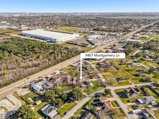 9405 and 9407 Montgomery Lane, La Porte, TX 77571