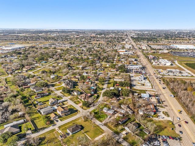 9405 and 9407 Montgomery Lane, La Porte, TX 77571