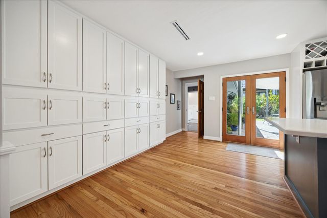 2211 Libbey Drive, Houston, TX 77018