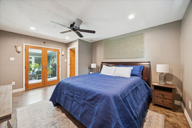 2211 Libbey Drive, Houston, TX 77018