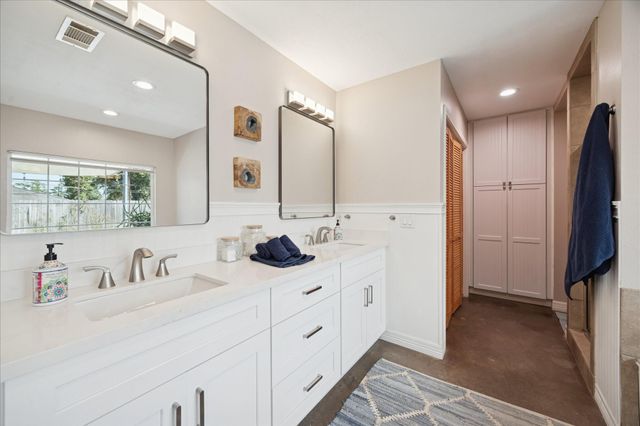 2211 Libbey Drive, Houston, TX 77018