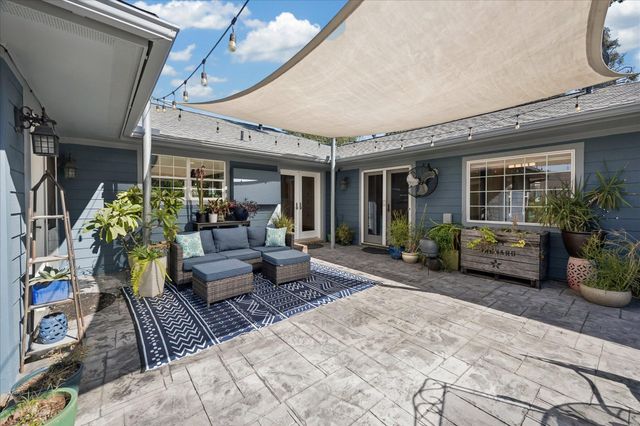 2211 Libbey Drive, Houston, TX 77018