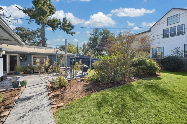 2211 Libbey Drive, Houston, TX 77018