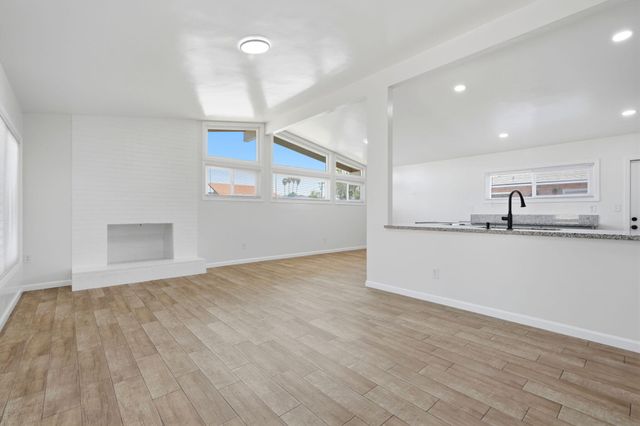 1807 S Bardo Street, Visalia, CA 93277