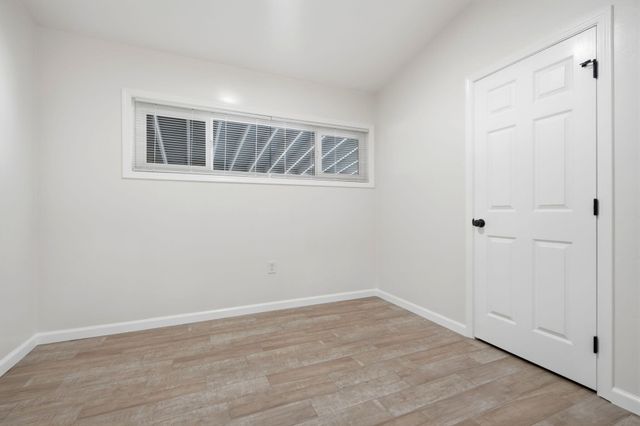 1807 S Bardo Street, Visalia, CA 93277