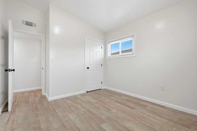 1807 S Bardo Street, Visalia, CA 93277