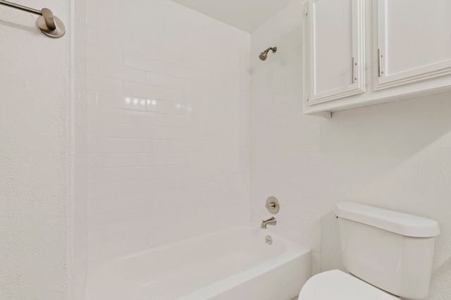 130 Graystone Place, Duncanville, TX 75137