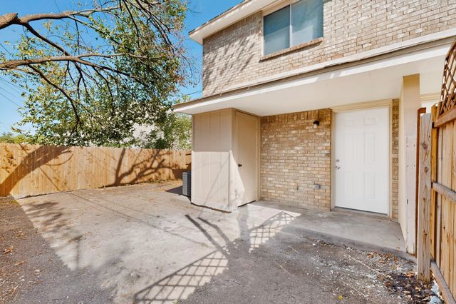 130 Graystone Place, Duncanville, TX 75137