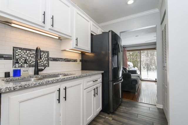 4818 S 19th STREET, Milwaukee, WI 53221