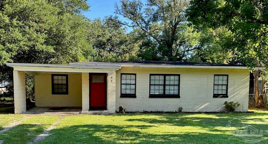 41 Pen Haven Dr, Pensacola, FL 32506
