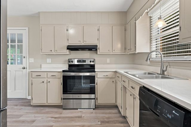 2310 Tinnell Ct, Murfreesboro, TN 37129