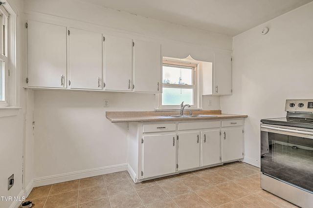 1700 Tremont Avenue, Bristol, TN 37620
