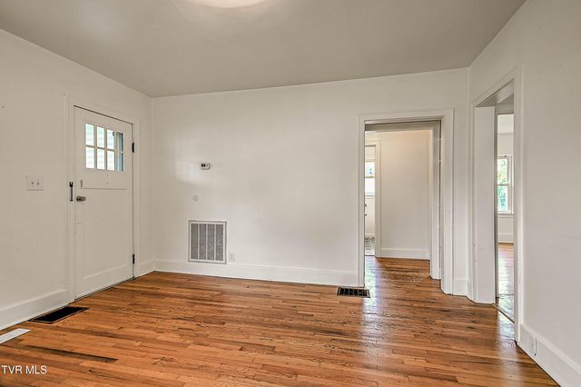 1700 Tremont Avenue, Bristol, TN 37620