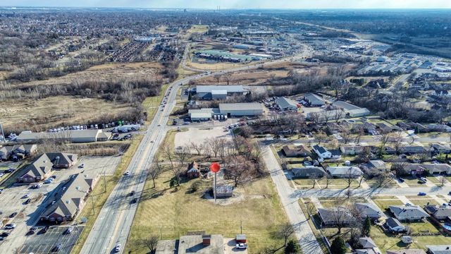 2213 WEBER Road S, Crest Hill, IL 60403