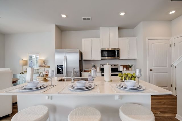 514 Mound Rd, La Vergne, TN 37086