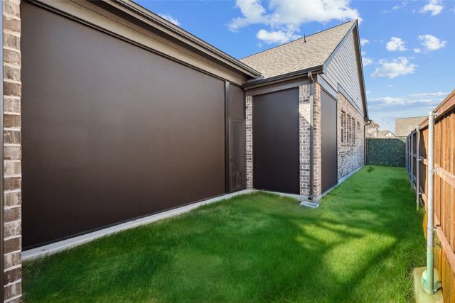 4831 Cypress Thorn Drive, Arlington, TX 76005