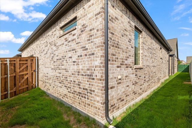 4831 Cypress Thorn Drive, Arlington, TX 76005