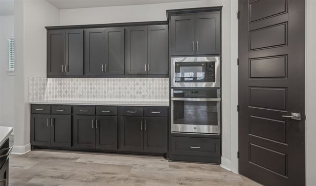 4831 Cypress Thorn Drive, Arlington, TX 76005