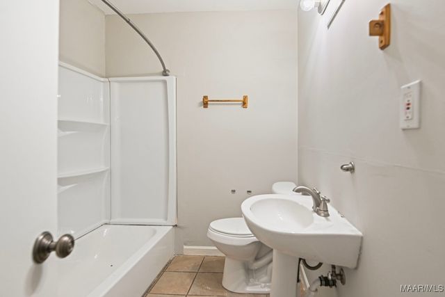 3575 N Wareingwood Drive, Montgomery, AL 36109