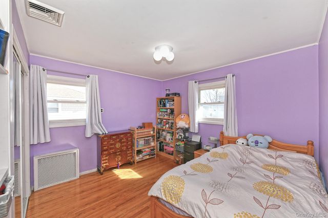 12 Oak Drive, Plainview, NY 11803