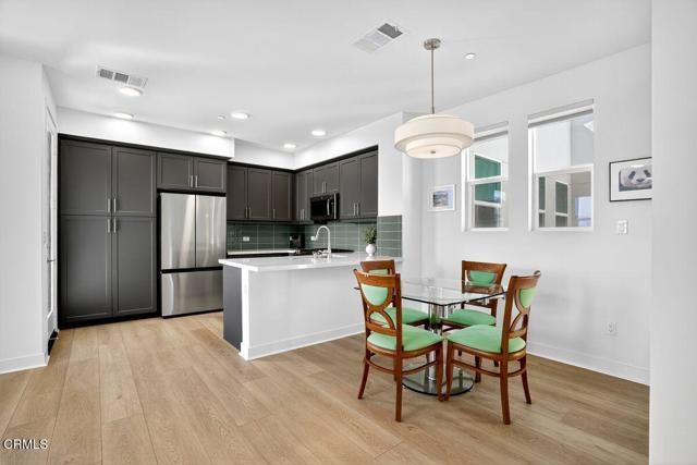 1230 E Thompson Boulevard 107, Ventura, CA 93001