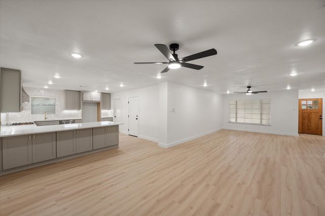 715 Newberry Drive, Richardson, TX 75080