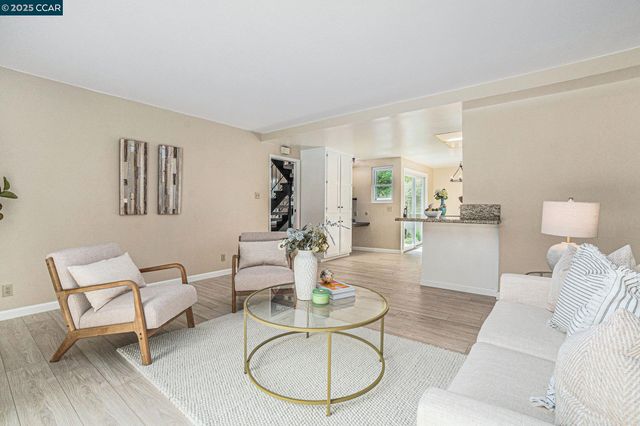 3257 Inverness Dr, Walnut Creek, CA 94598