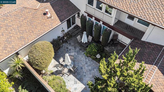 3257 Inverness Dr, Walnut Creek, CA 94598
