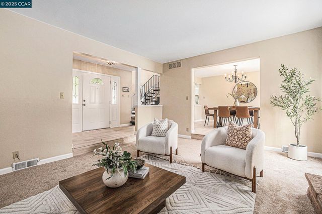 3257 Inverness Dr, Walnut Creek, CA 94598
