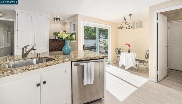 3257 Inverness Dr, Walnut Creek, CA 94598