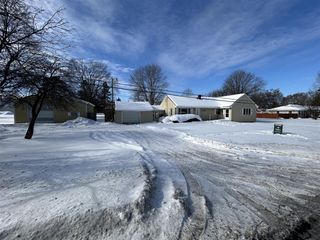 10515 N 12th Street, Plainwell, MI 49080