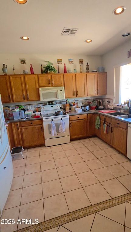 5819 W PUGET Avenue, Glendale, AZ 85302 — photo 4